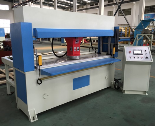 ?XYJ－1/30 足球片自動送料連續(xù)裁斷下料機