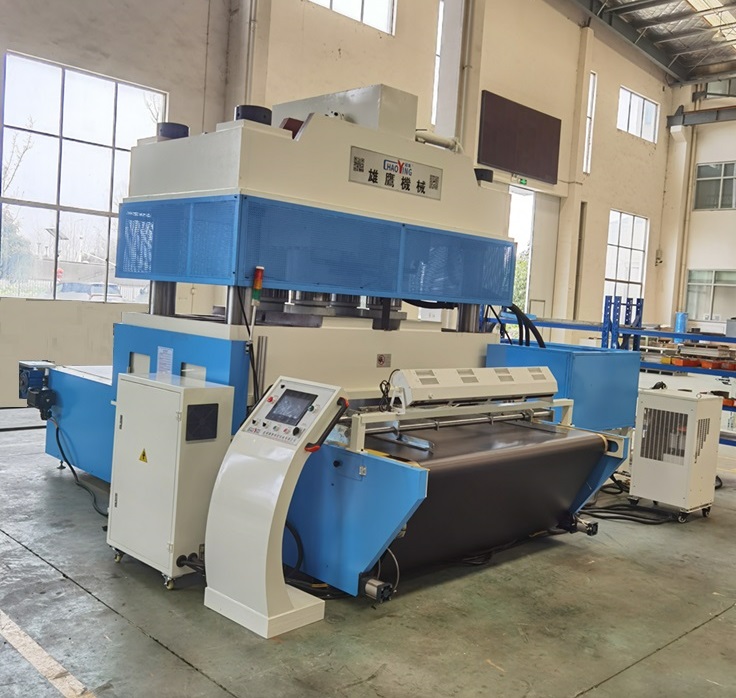 XYJ-3/1000 彈性地板模壓裁斷機